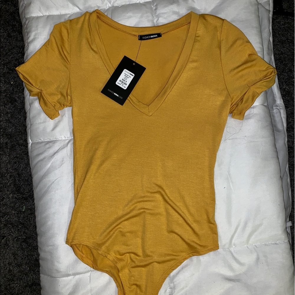 Short sleeve soft bodysuits